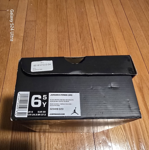 6.5 youth Jordan 6 Rings - Picture 2 of 7